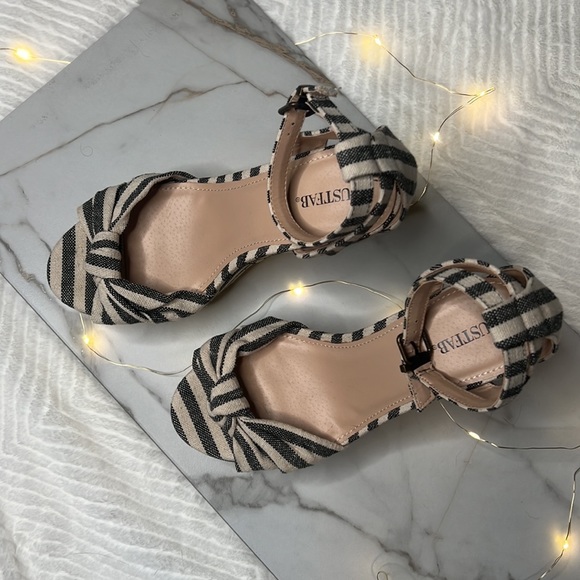 JustFab Lawren Wide Width Striped Platform Sandal - Size 10 - Picture 9 of 14
